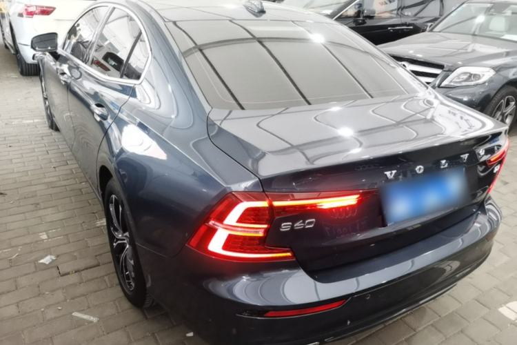 Used Volvo S60 2021 T4 Zhiyi Luxury Edition Rear Left 45 Deg