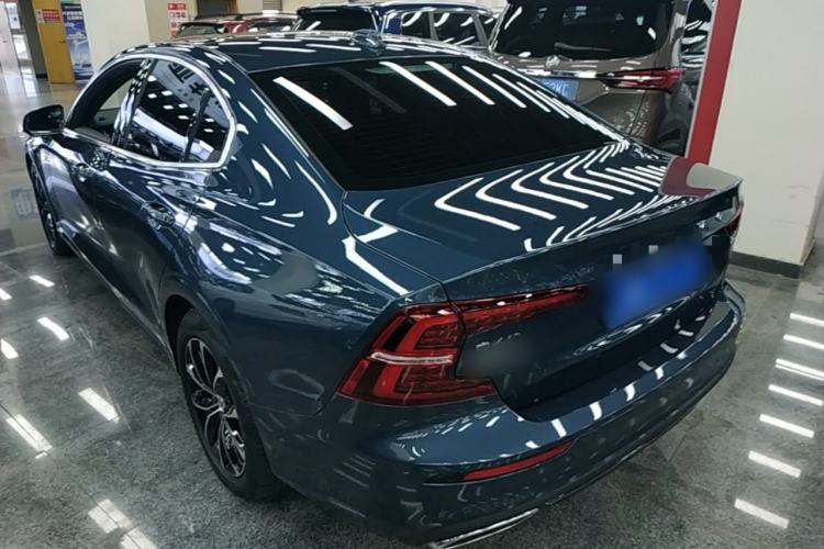 Used Volvo S60 2021 T4 Zhiyi Luxury Edition Rear Left 45 Deg