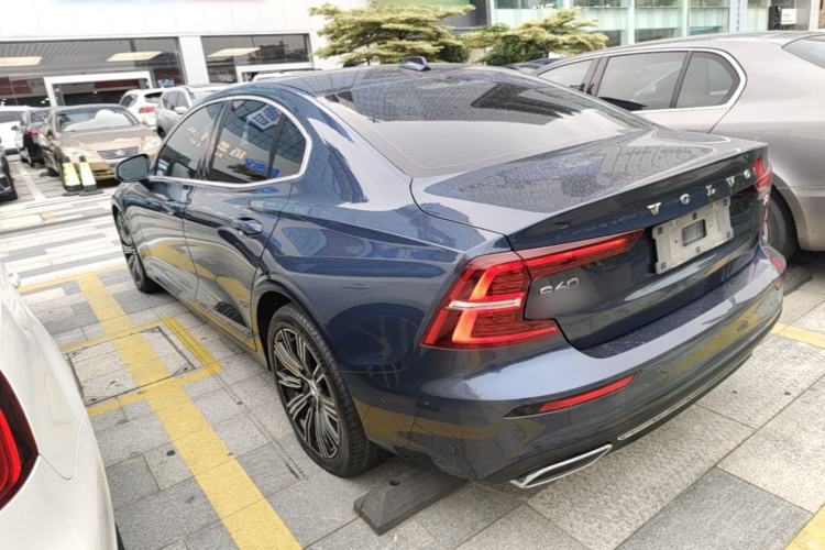 Used Volvo S60 2021 T4 Zhiyuan Luxury Edition Rear Left 45 Deg