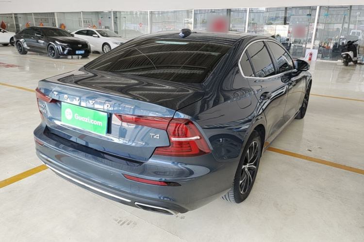 Used Volvo S60 2021 T4 Zhiyi Luxury Edition Rear Right 45 Deg