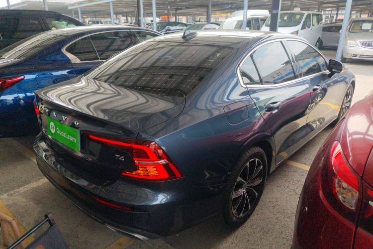 Used Volvo S60 2021 T4 Zhiyi Luxury Edition Rear Right 45 Deg