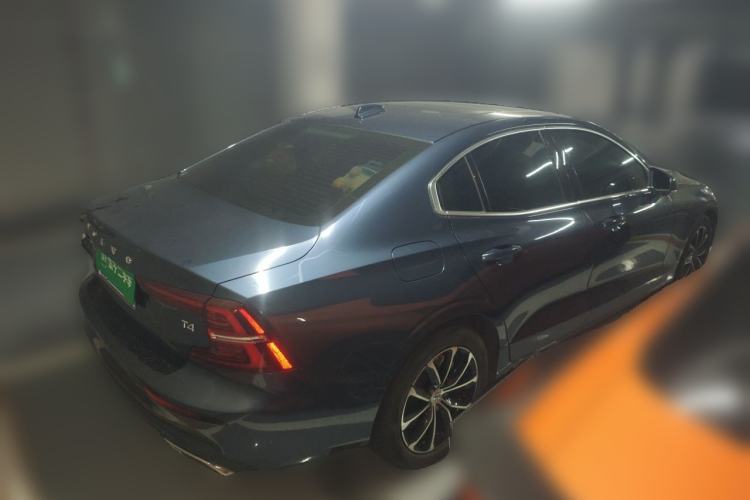 Used Volvo S60 2021 T4 Zhiyi Luxury Edition Rear Right 45 Deg