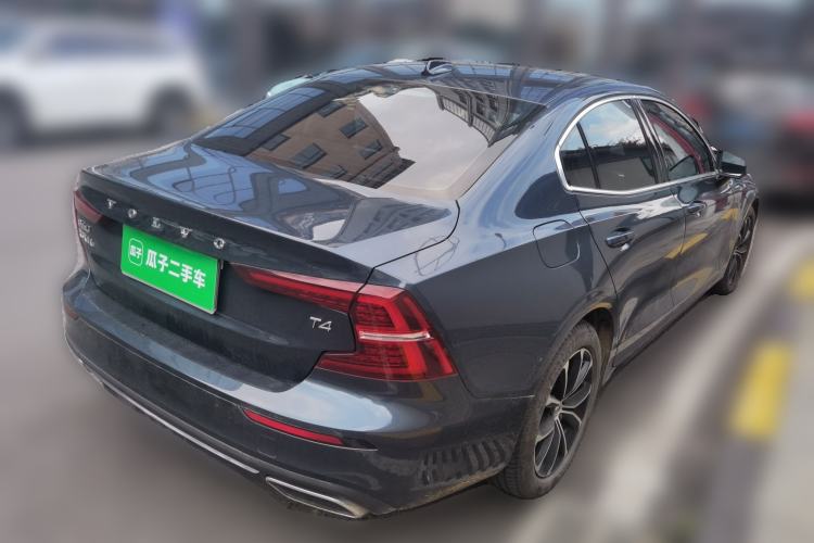 Used Volvo S60 2021 T4 Zhiyi Luxury Edition Rear Right 45 Deg