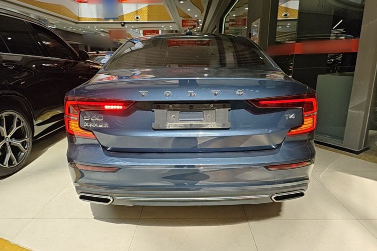 Used Volvo S60 2021 T4 Zhiyuan Luxury Edition Rear