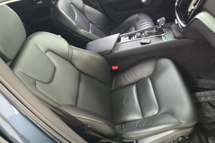Used Volvo S60 2021 T4 Zhiyi Luxury Edition Right Front Seat
