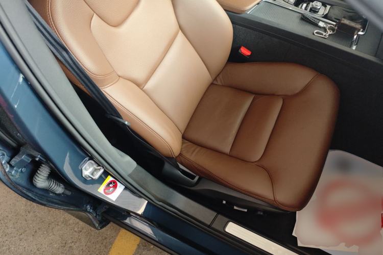 Used Volvo S60 2021 T4 Zhiyi Luxury Edition Right Front Seat