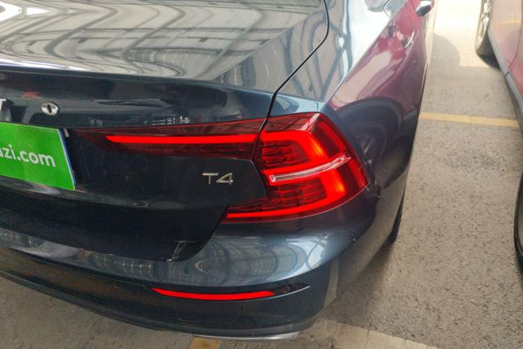 Used Volvo S60 2021 T4 Zhiyi Luxury Edition Right Rear Taillight