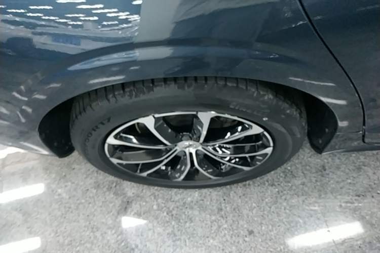 Used Volvo S60 2021 T4 Zhiyi Luxury Edition Right Rear Wheel Hub