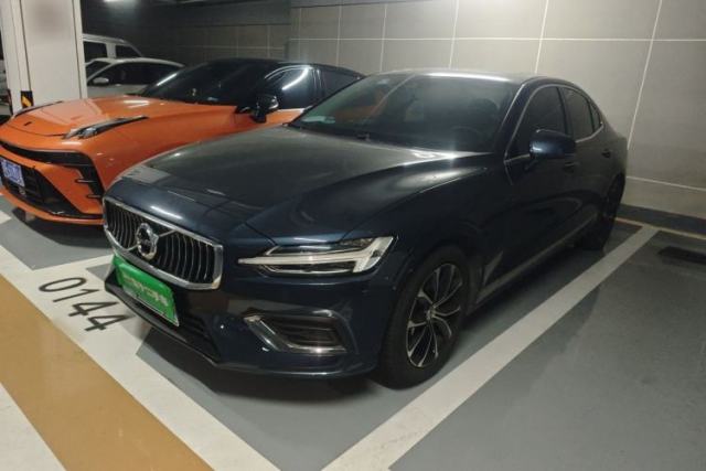Used Volvo S60 2021 T4 Zhiyi Luxury Edition