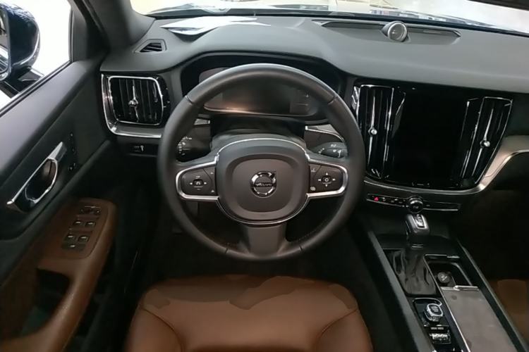 Used Volvo S60 2021 T4 Zhiyi Luxury Edition Steering Wheel