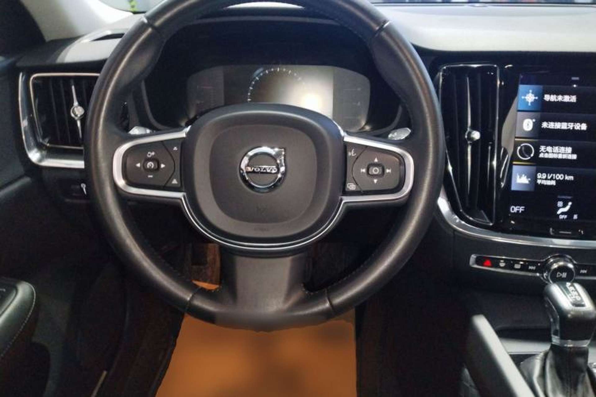 Used Volvo S60 2021 T4 Zhiyi Luxury Edition Steering Wheel