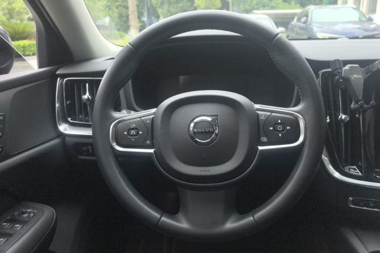 Used Volvo S60 2021 T4 Zhiyi Luxury Edition Steering Wheel