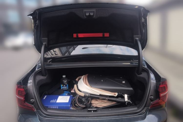 Used Volvo S60 2021 T4 Zhiyi Luxury Edition Trunk