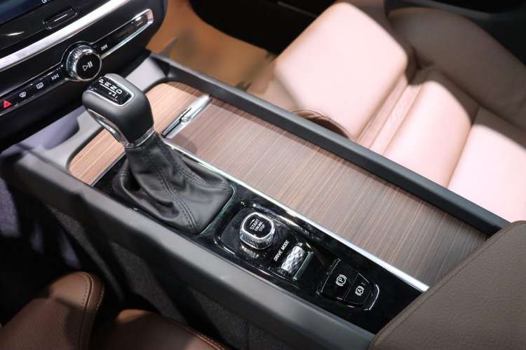Used Volvo S60 2021 T4 Zhiyi Luxury Edition Gear Lever