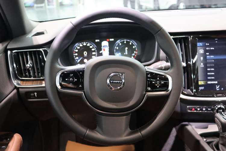 Used Volvo S60 2021 T4 Zhiyi Luxury Edition Interior 4