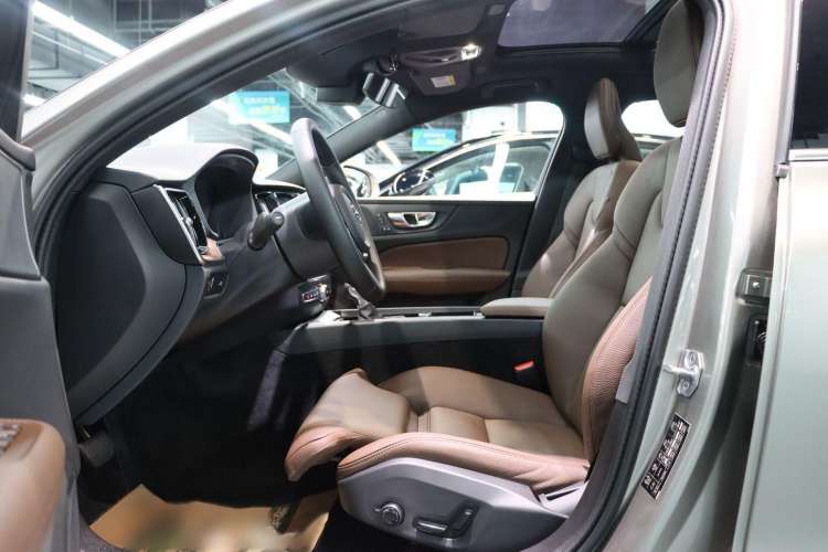 Used Volvo S60 2021 T4 Zhiyi Luxury Edition Left Front Seat