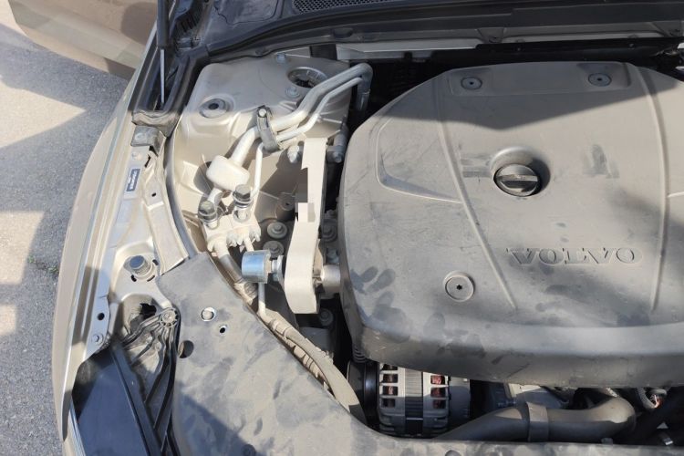 Used Volvo S60 2021 T4 Zhiyi Luxury Edition Engine Bay Right