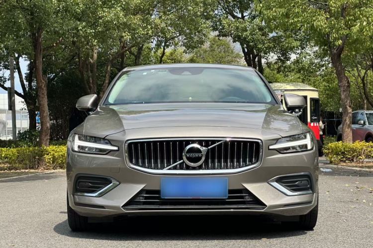 Used Volvo S60 2021 T4 Zhiyi Luxury Edition Exterior 1