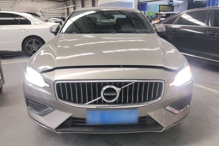 Used Volvo S60 2021 T4 Zhiyi Luxury Edition Exterior 1