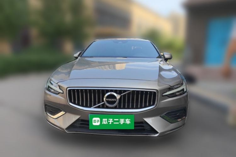 Used Volvo S60 2021 T4 Zhiyi Luxury Edition Front