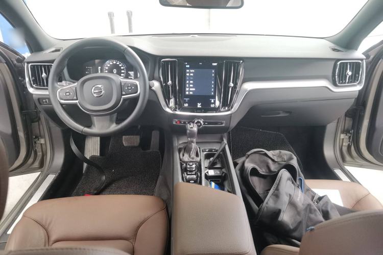 Used Volvo S60 2021 T4 Zhiyi Luxury Edition Interior 2