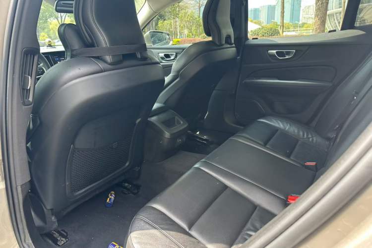 Used Volvo S60 2021 T4 Zhiyi Luxury Edition Interior 3