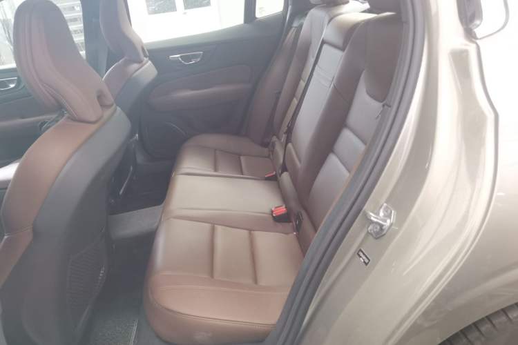 Used Volvo S60 2021 T4 Zhiyi Luxury Edition Interior 4