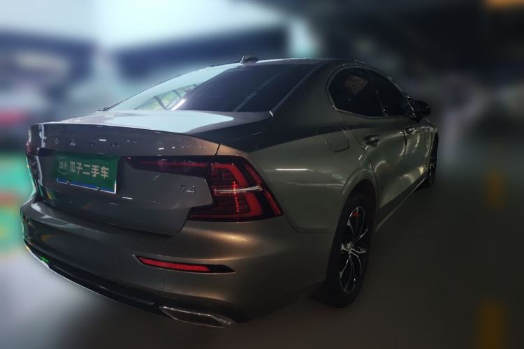 Used Volvo S60 2021 T4 Zhiyi Luxury Edition Rear Right 45 Deg
