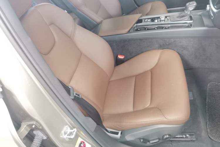Used Volvo S60 2021 T4 Zhiyi Luxury Edition Right Front Seat