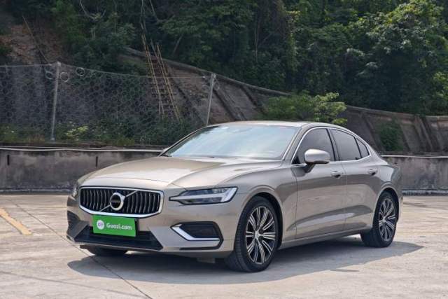 Used Volvo S60 2021 T4 Zhiyuan Luxury Edition