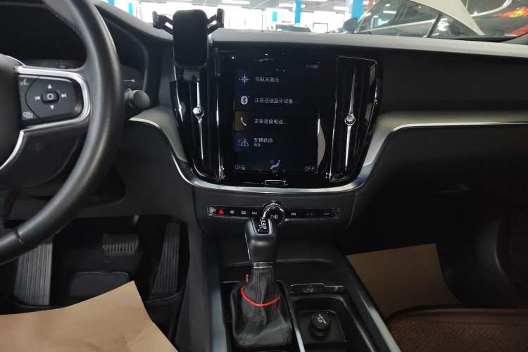 Used Volvo S60 2021 T4 Zhiyi Luxury Edition Audio And AC Panel