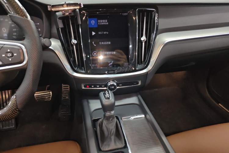 Used Volvo S60 2021 T4 Zhiyi Luxury Edition Audio And AC Panel