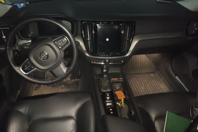 Used Volvo S60 2021 T4 Zhiyi Luxury Edition Center Console