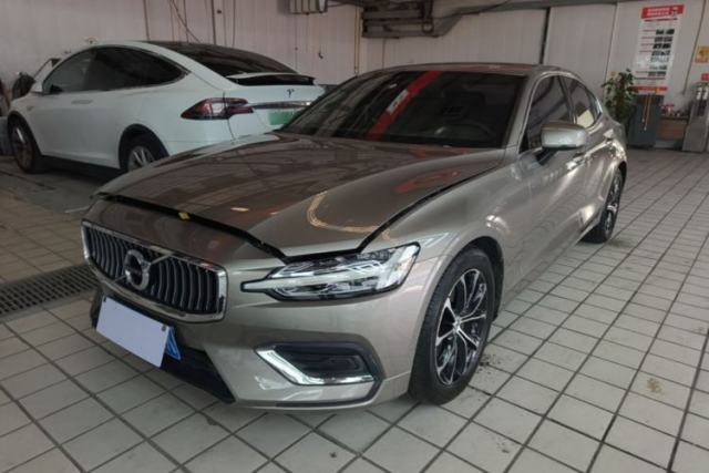 Used Volvo S60 2021 T4 Zhiyi Luxury Edition