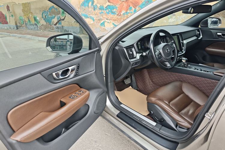 Used Volvo S60 2021 T4 Zhiyi Luxury Edition Driver Seat
