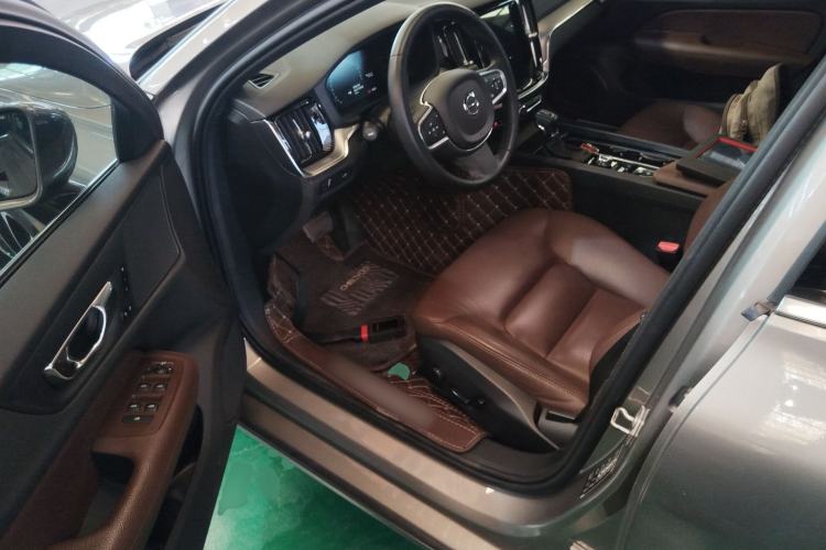 Used Volvo S60 2021 T4 Zhiyi Luxury Edition Driver Seat