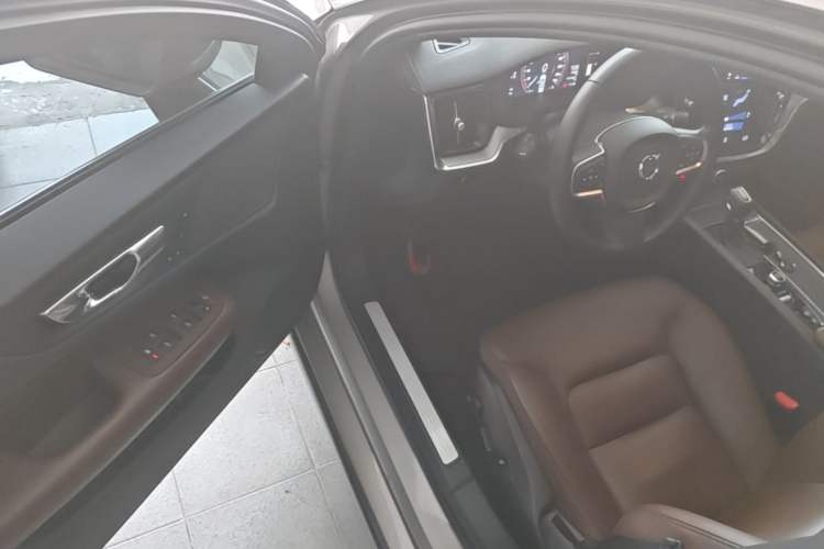 Used Volvo S60 2021 T4 Zhiyi Luxury Edition Driver Seat