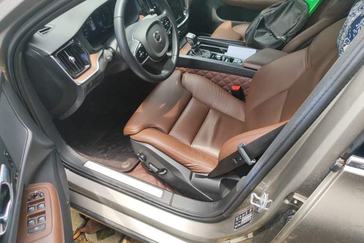 Used Volvo S60 2021 T4 Zhiyuan Luxury Edition Driver Seat