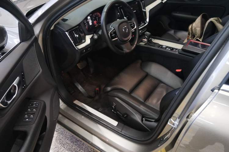 Used Volvo S60 2021 T4 Zhiyuan Luxury Edition Driver Seat