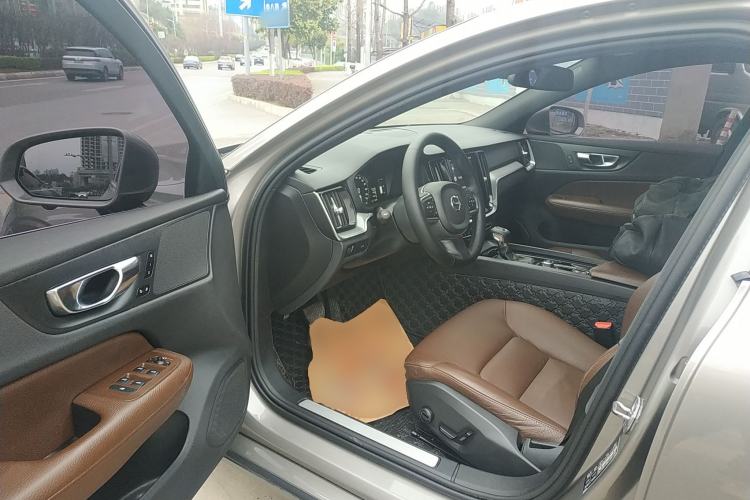 Used Volvo S60 2021 T4 Zhiyi Luxury Edition Driver Seat