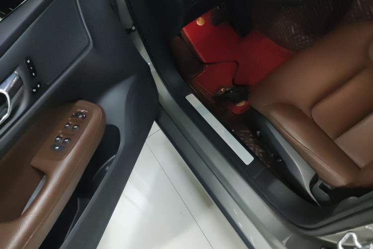 Used Volvo S60 2021 T4 Zhiyi Luxury Edition Driver Seat