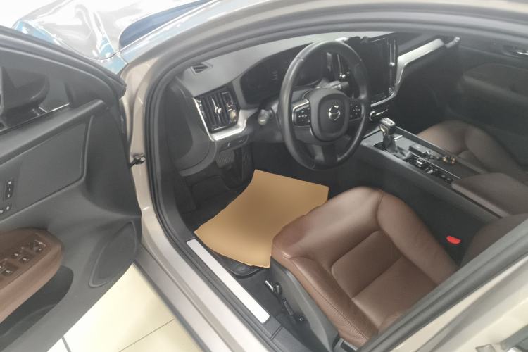 Used Volvo S60 2021 T4 Zhiyi Luxury Edition Driver Seat