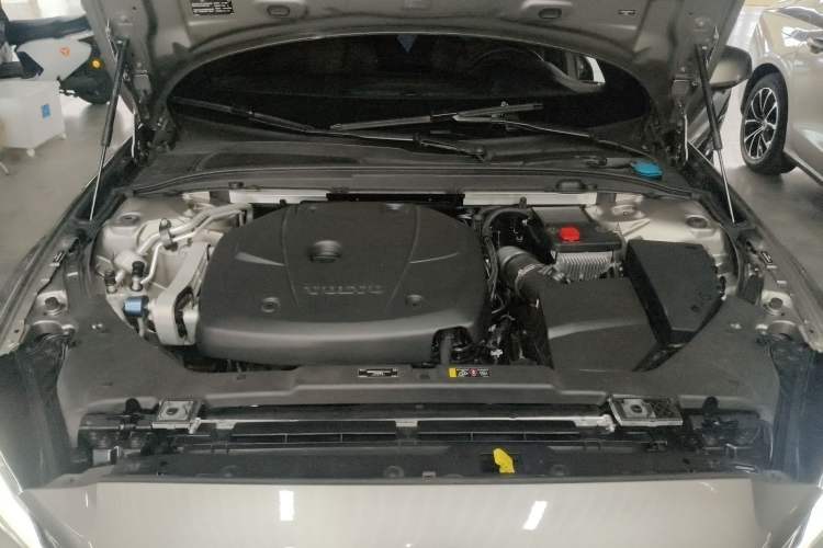 Used Volvo S60 2021 T4 Zhiyuan Luxury Edition Engine Bay