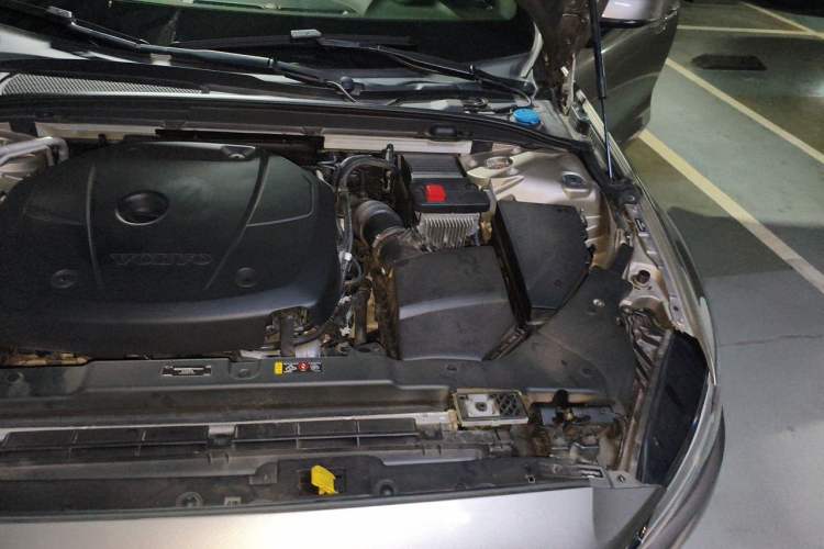 Used Volvo S60 2021 T4 Zhiyi Luxury Edition Engine Bay Left