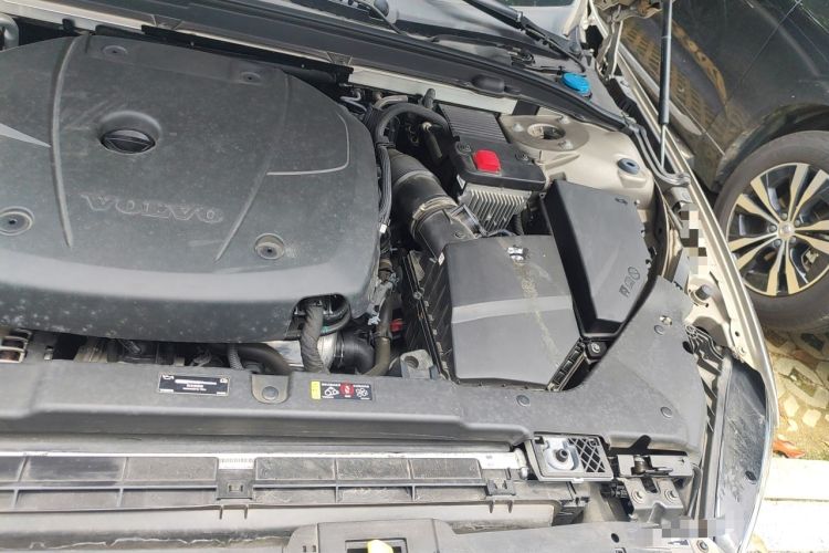 Used Volvo S60 2021 T4 Zhiyuan Luxury Edition Engine Bay Left