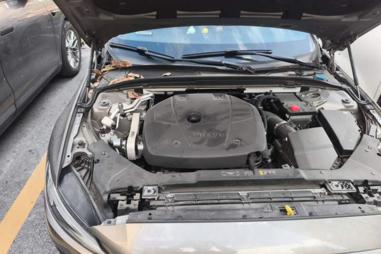 Used Volvo S60 2021 T4 Zhiyuan Luxury Edition Engine Bay Right