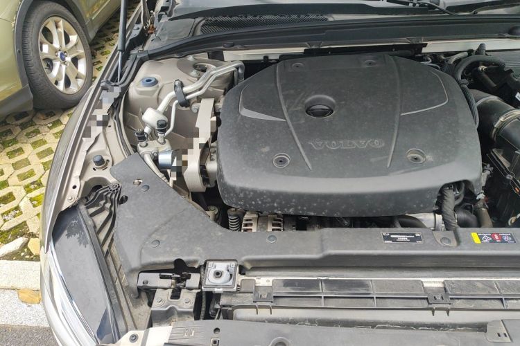 Used Volvo S60 2021 T4 Zhiyuan Luxury Edition Engine Bay Right