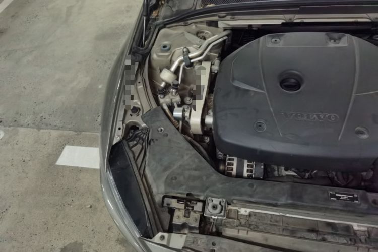 Used Volvo S60 2021 T4 Zhiyi Luxury Edition Engine Bay Right