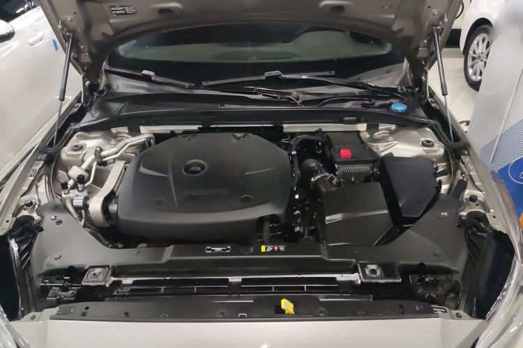 Used Volvo S60 2021 T4 Zhiyi Luxury Edition Engine Bay