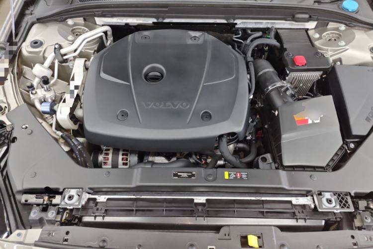Used Volvo S60 2021 T4 Zhiyi Luxury Edition Engine Bay
